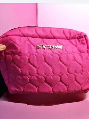 Betsey Johnson Bright Pink Quilted Heart  Bag●EUC